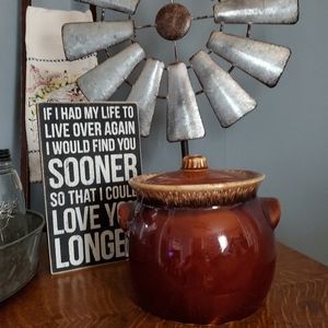 Vintage ,  Brown dripware Hull bean pot